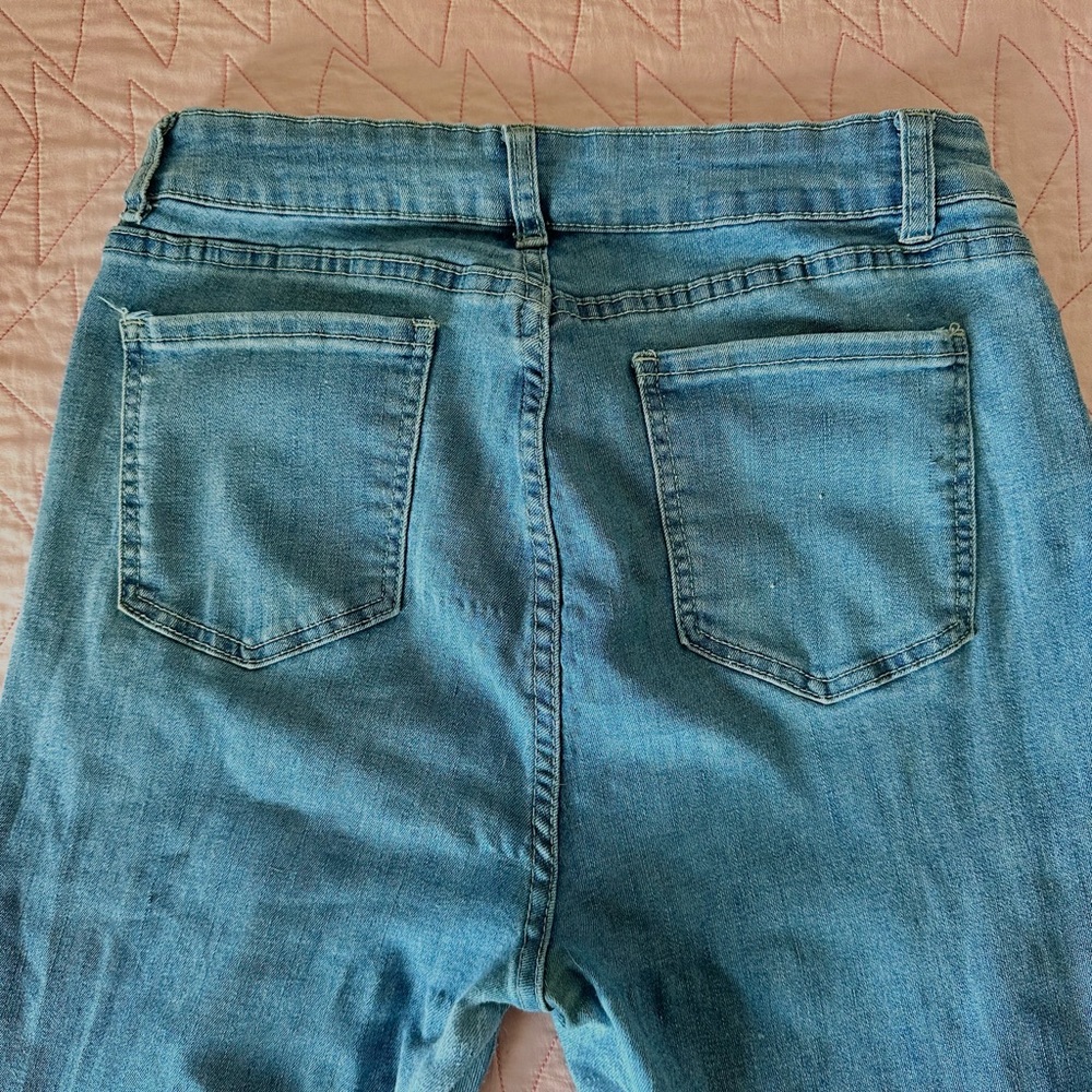 Skinny Ripped Jeans - Picture 3 of 6